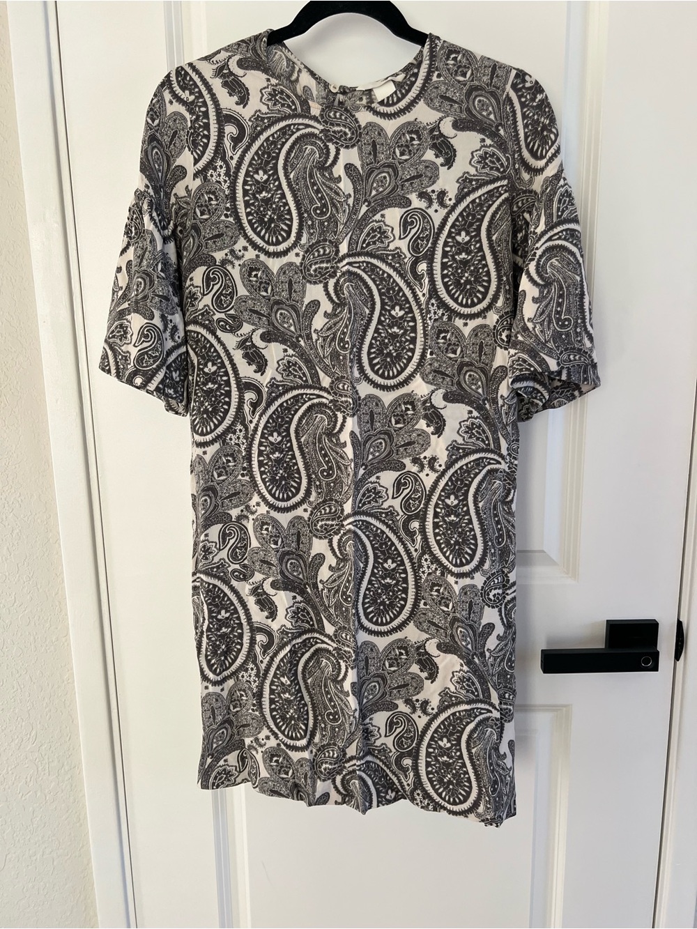 H&M Black & White Paisley Midi Dress